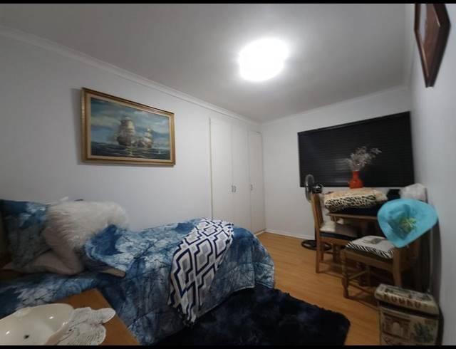 5 BEDROOM HOUSE FOR SALE IN LOUCHARMANTE